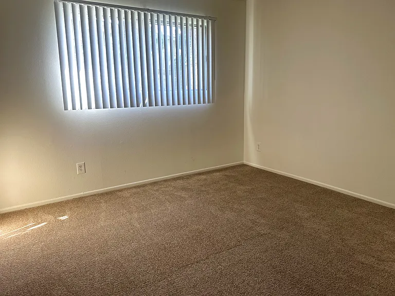 Garden View Apartments — Photo 30