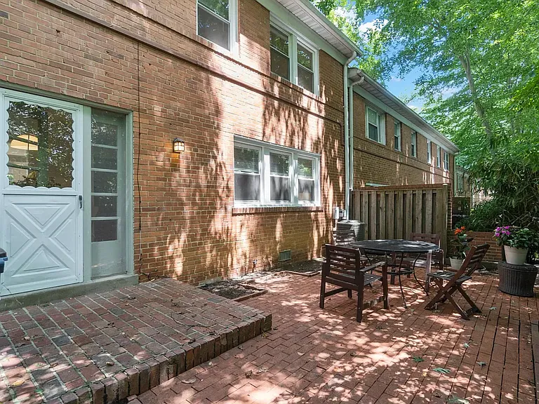 8544 Manchester Rd #1-7 — Photo 15