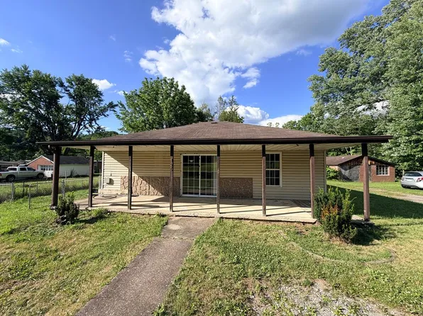 125 Little Tiger Ln, Beaver, WV 25813