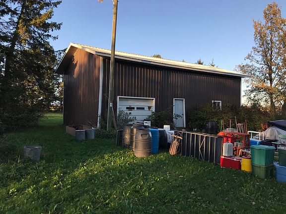 2nd image of N3317 Columbia Ave
