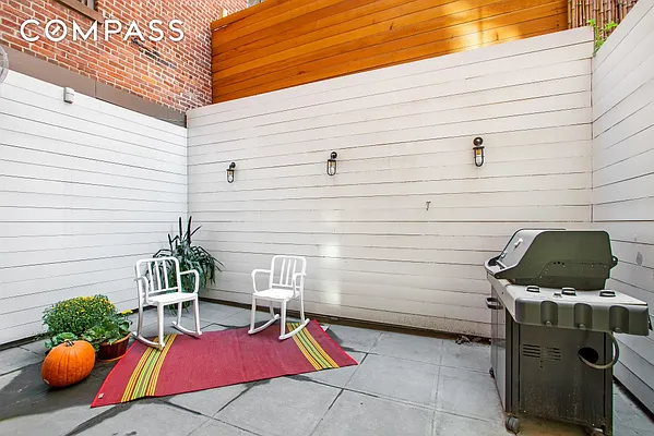 Sold by Compass | media 36