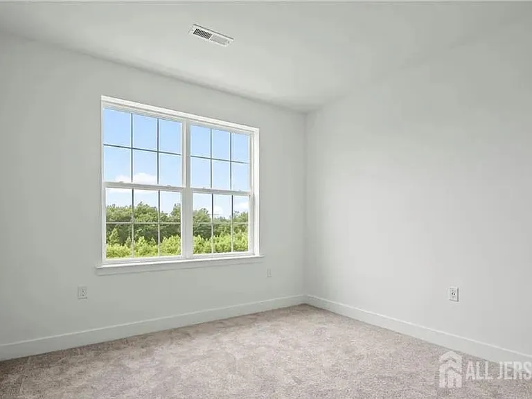 28310 Radford Ct — Photo 17