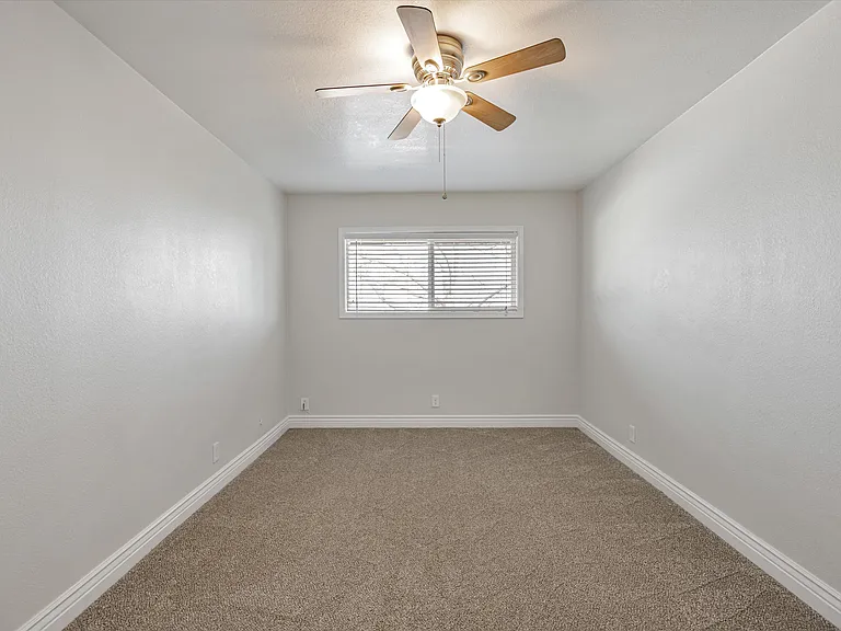 31 Foster St #4 — Photo 10