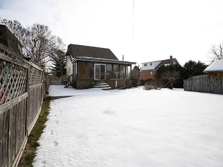 139 Carufel Ave — Photo 44