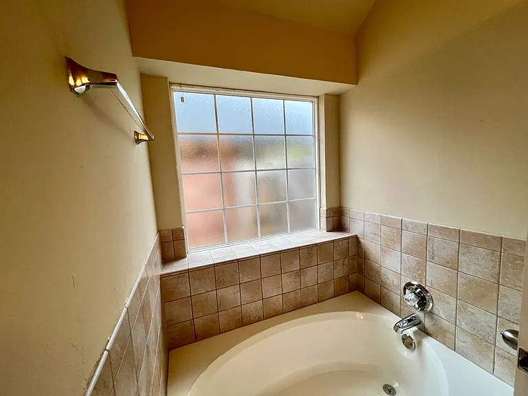 2205 SW 93rd St — Photo 19