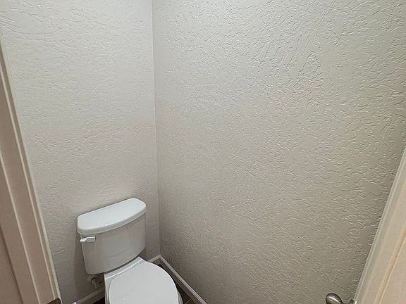 5th image of 1725 N Silvervale St