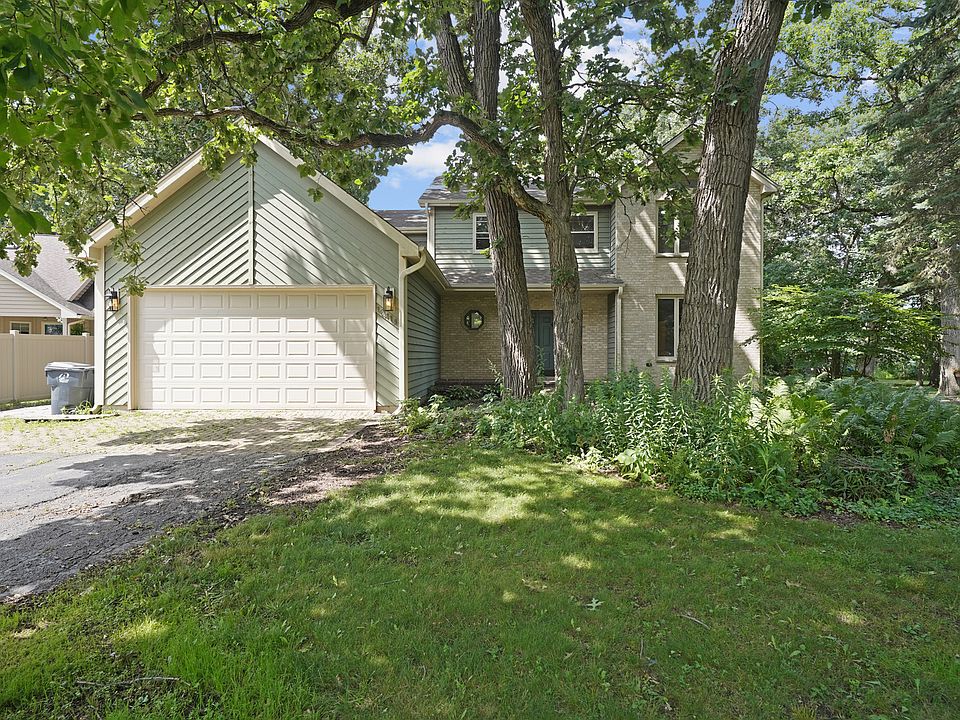 1st image of 10414 Country Ln