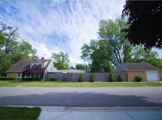 4014 Rose Ave, Lyons, IL