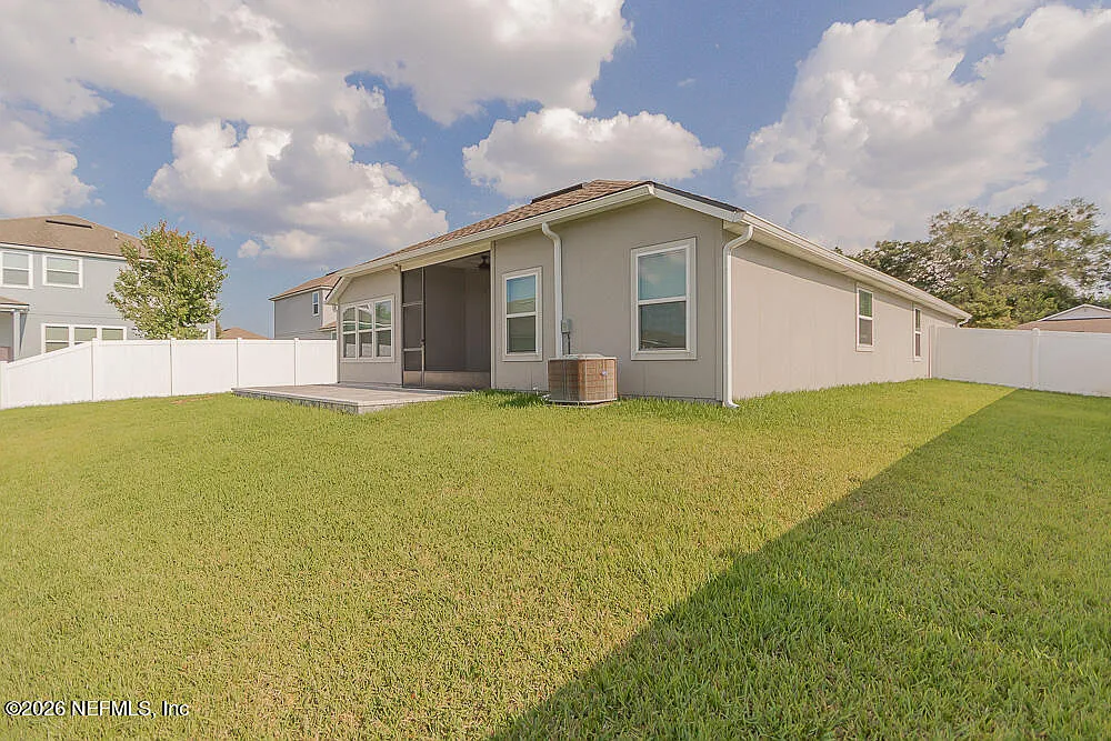 4 bed, 2.0 bath, 1914 sqft, $3,000 — Photo 3