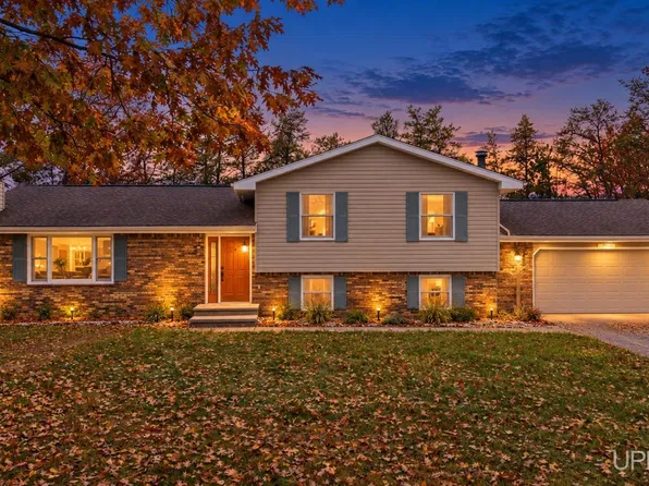 7511 Lake Bluff 19.4 Rd, Gladstone, MI 49837