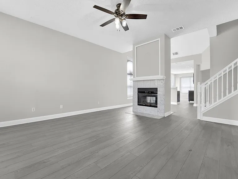 1410 Post Oak Dr — Photo 6