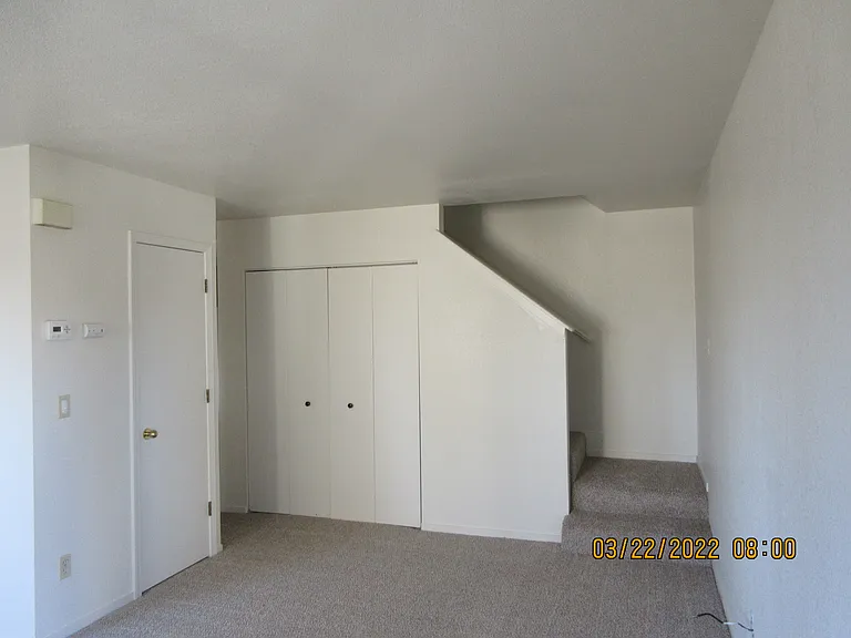 1181 Townhouse Cir #B — Photo 3
