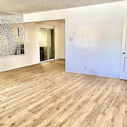 5th image of 13350 Cornelius St