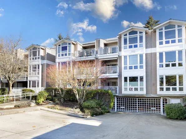 702 Kirkland Way APT 10, Kirkland, WA 98033