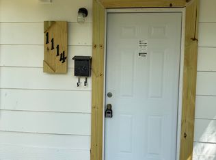 1114 Blackburn St, Commerce, TX 75428