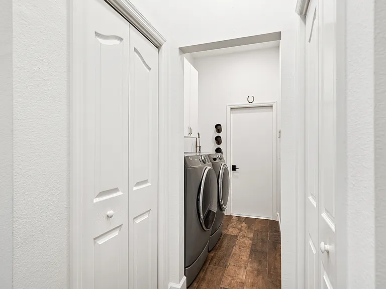 12649 Oak Hollow Ct — Photo 46