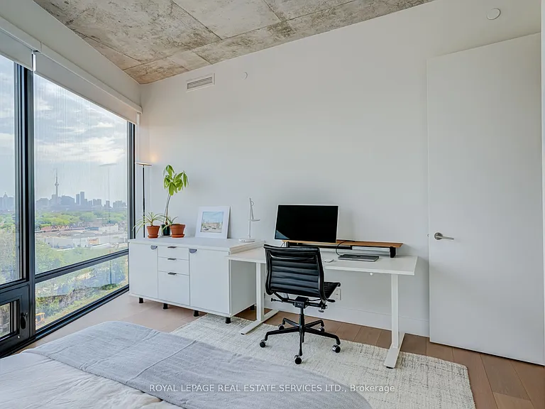 383 Sorauren Ave #Penthouse 09 — Photo 31