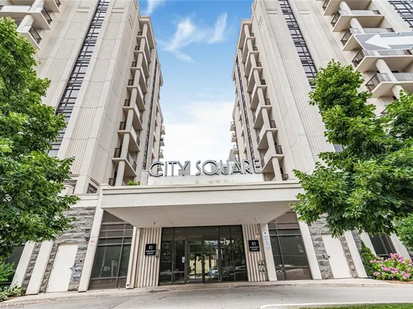 81 Robinson St #1009, Hamilton, ON L8P 0C2