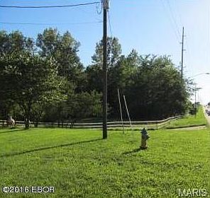 1st image of 3001 Veterans Memorial Dr