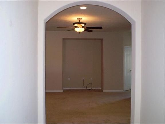 4th image of 5246 Garnetfield Ln