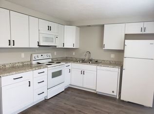 205 SW Kalmia St STE D, Junction City, OR 97448