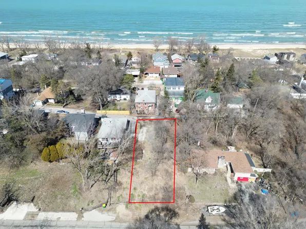 8724 Oak Ave, Gary, IN 46403