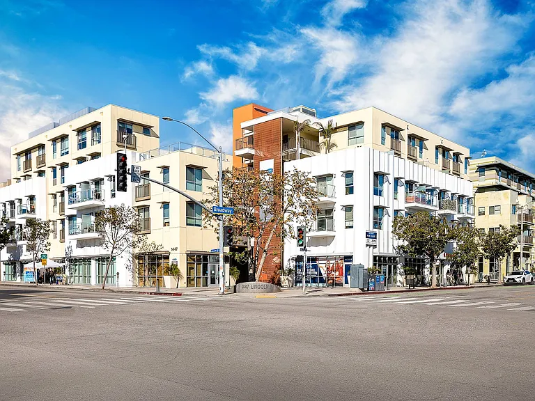 Lincoln SM _ Apartments in Santa Monica, CA-1