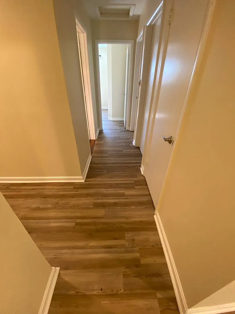 Come Home to This Suburban Rockville Rambler With a Huge Back Yard! Move In Ready! — Photo 4