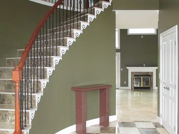 Foyer Leading to Living Room