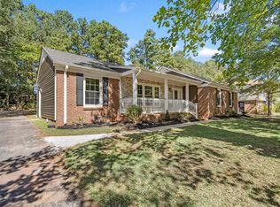108 Barclay Downs Dr, Spartanburg, SC 29301