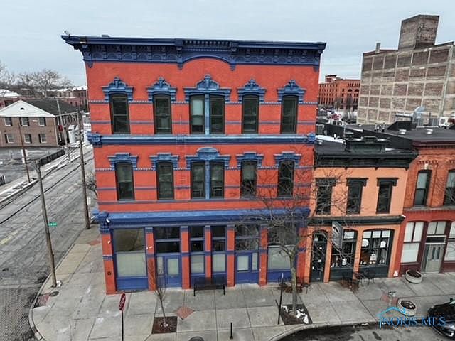 1st image of 44 S Saint Clair St APT 7
