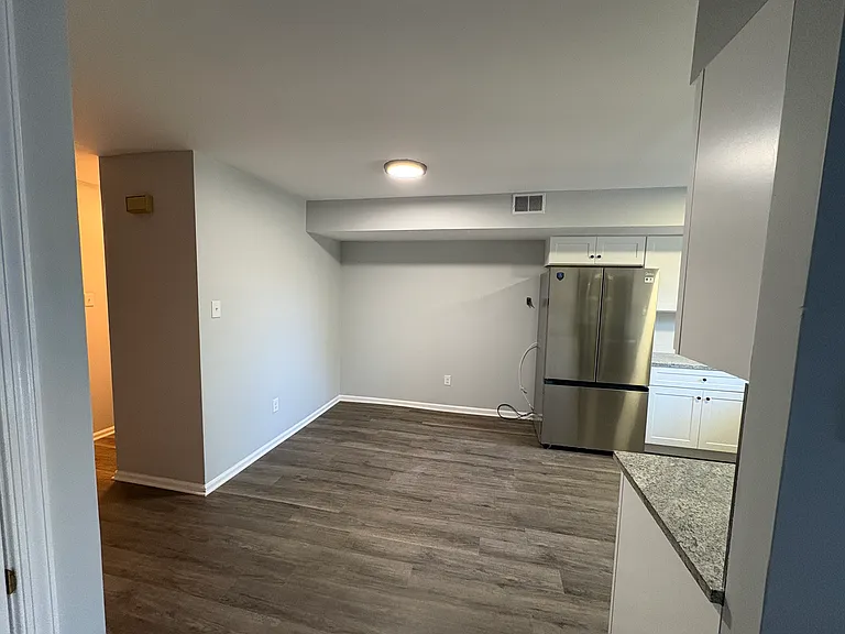 2510 Pond View Dr — Photo 2