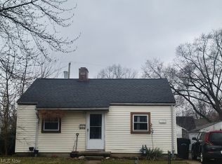 260 Hawthorne St, Elyria, OH 44035