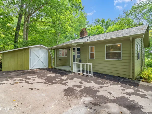 408 Delaware Ave, Oak Ridge, TN 37830