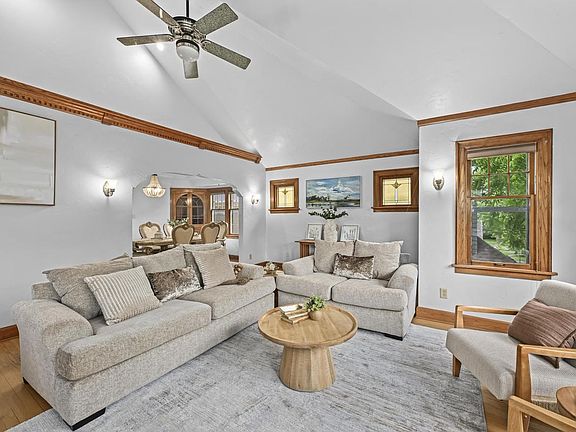 4th image of 4116 N Woodburn STREET #4118