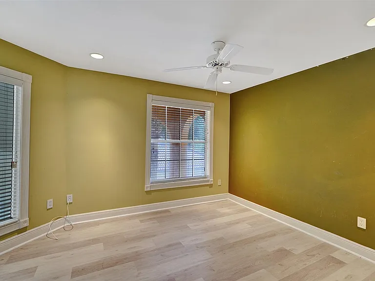 10902 Tamoron Ln — Photo 50