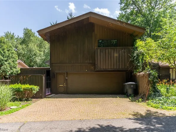 285 North Rd NE, Warren, OH 44483