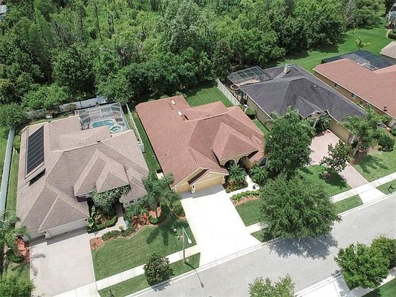 3rd image of 23615 Gracewood Cir
