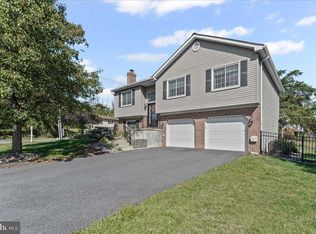 217 Lincoln Dr, Reading, PA 19606