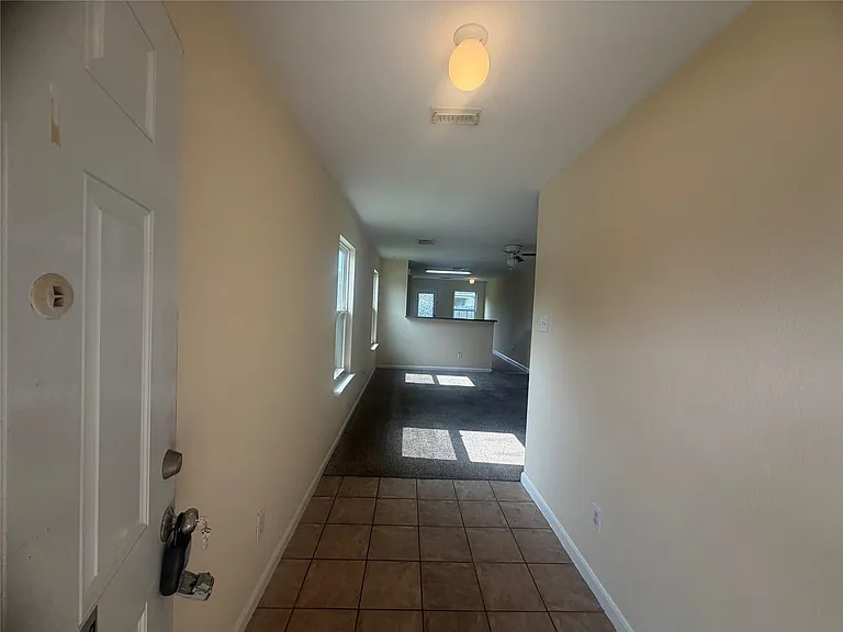 8103 Forest Glen Dr — Photo 5