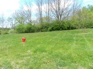 525 Swan River Dr, Benton Harbor, MI