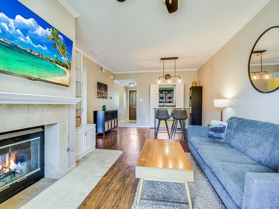 1st image of 1471 Spyglass Dr #204