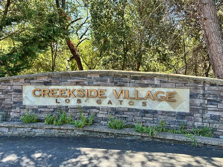 108 Creekside Village Dr — Photo 3