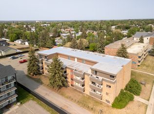Cedarcrest Manor, Prince Albert, SK S6V 6Z7