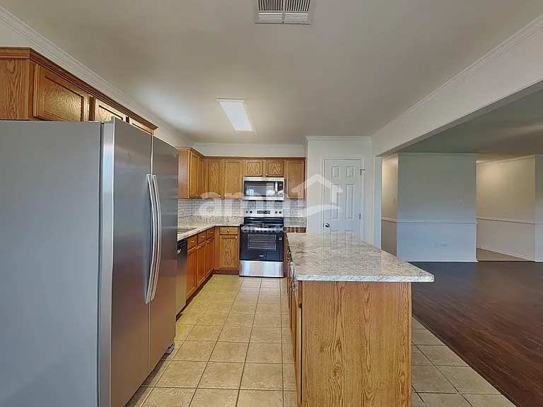 9921 Thomas Jefferson Dr — Photo 4