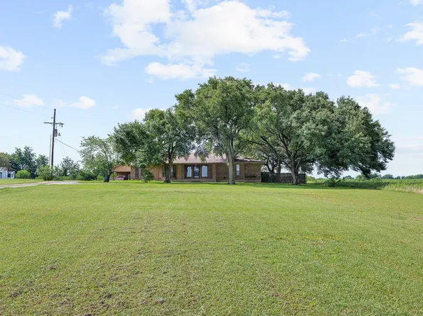 8277 Highway 90 S, Navasota, TX 77868
