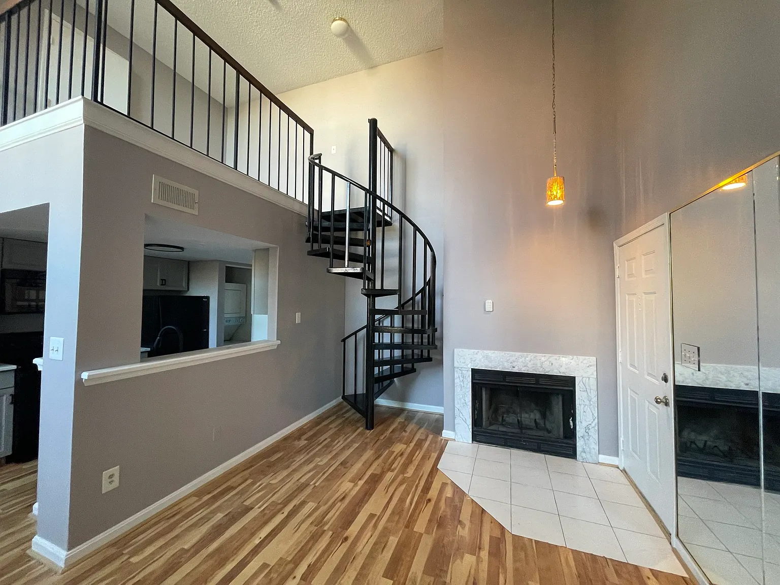1 bed, 626 sqft, $1,950 — Photo 4