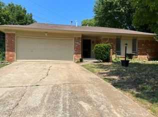 7705 S Gary Pl, Tulsa, OK 74136