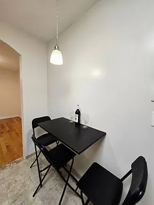 Rented by Voro Purple LLC | media 7