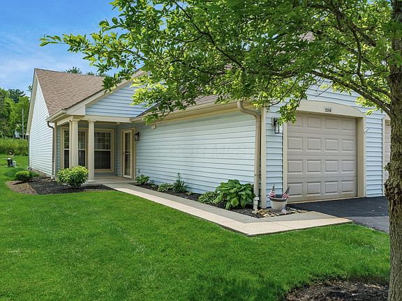 3rd image of 124 Oak Creek Pl